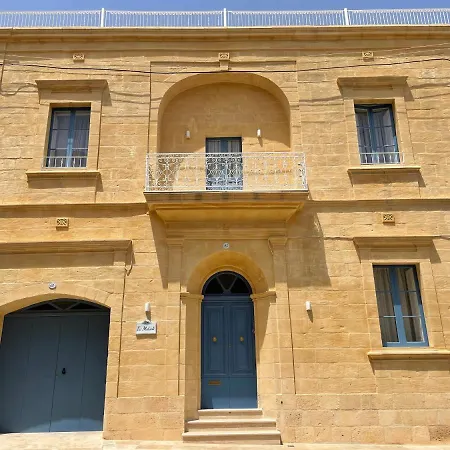 Ta Mikieli 61 펜션 나두르